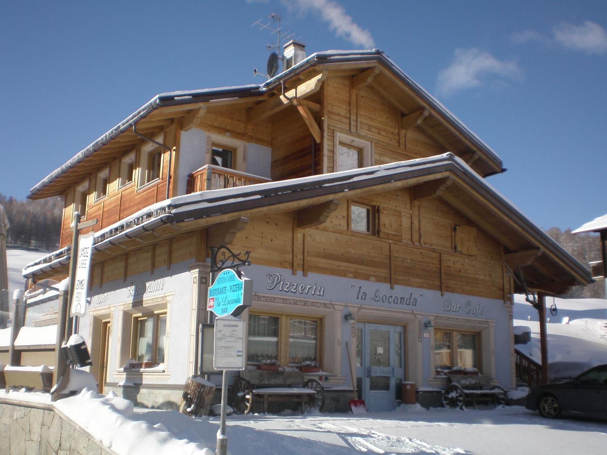 La Locanda Livigno Bagian luar foto