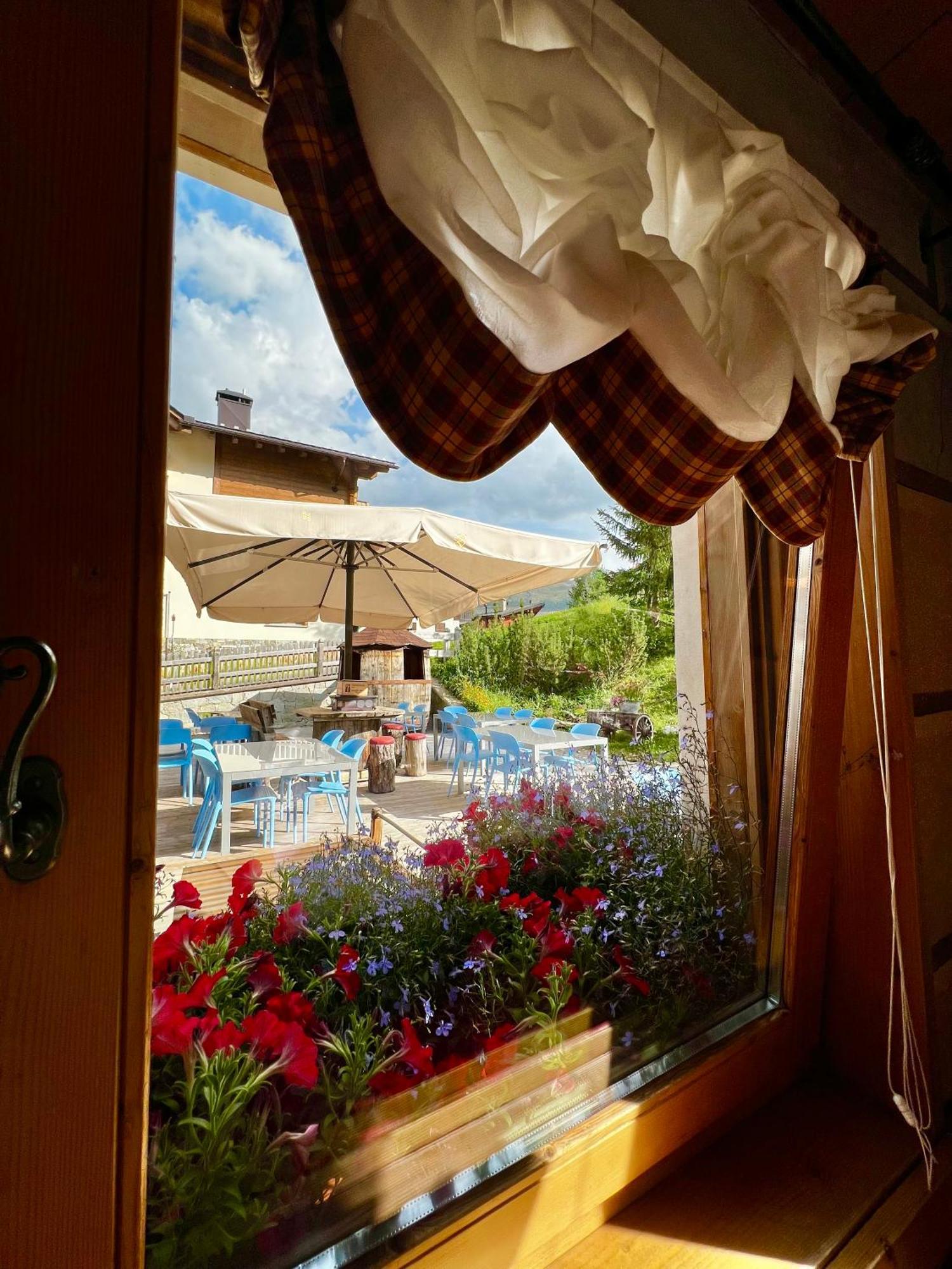 La Locanda Livigno Bagian luar foto